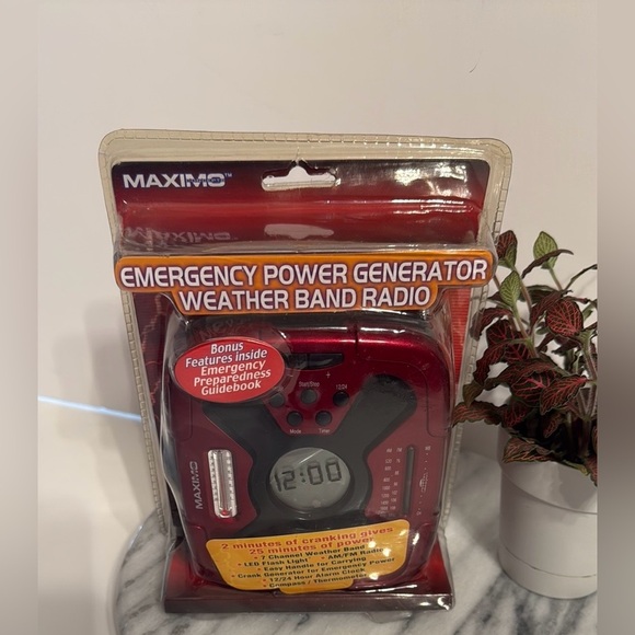Maximo Concepts Weather Band Radio Emergency Power Generator New In Box - Picture 7 of 8